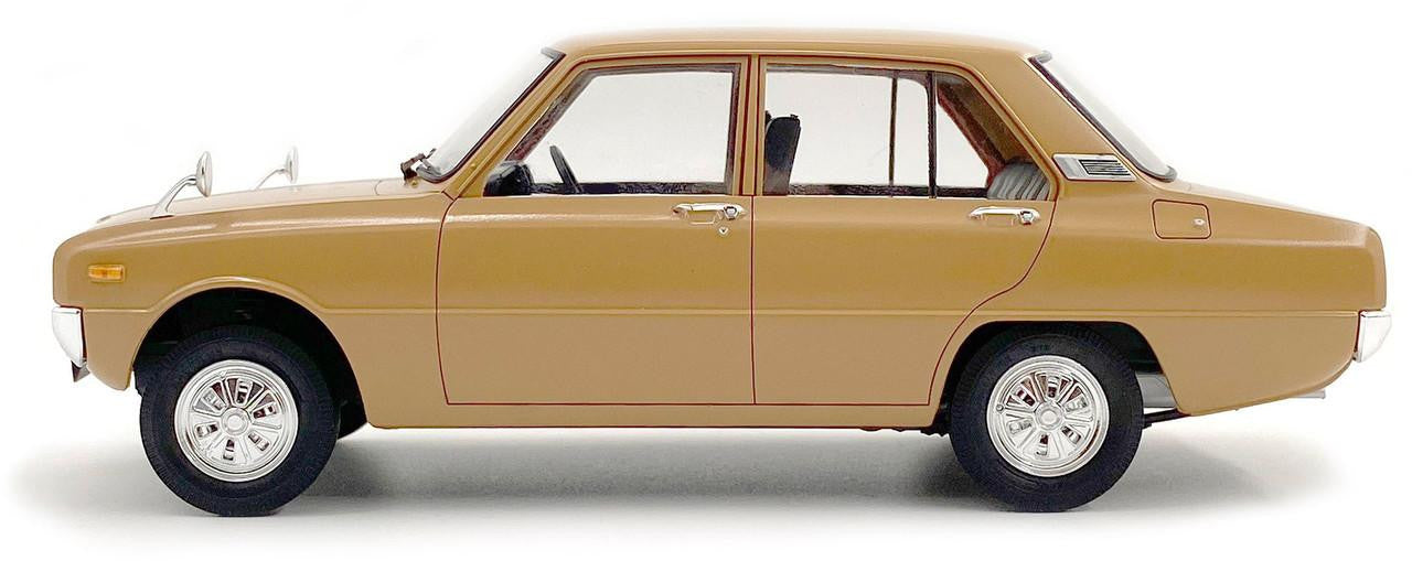 1/24 MAZDA FAMILIA PLASTIC MODEL KIT - FUJIMI