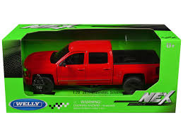 1/24 2017 CHEVROLET SILVERADO RED (NEX) - WELLY
