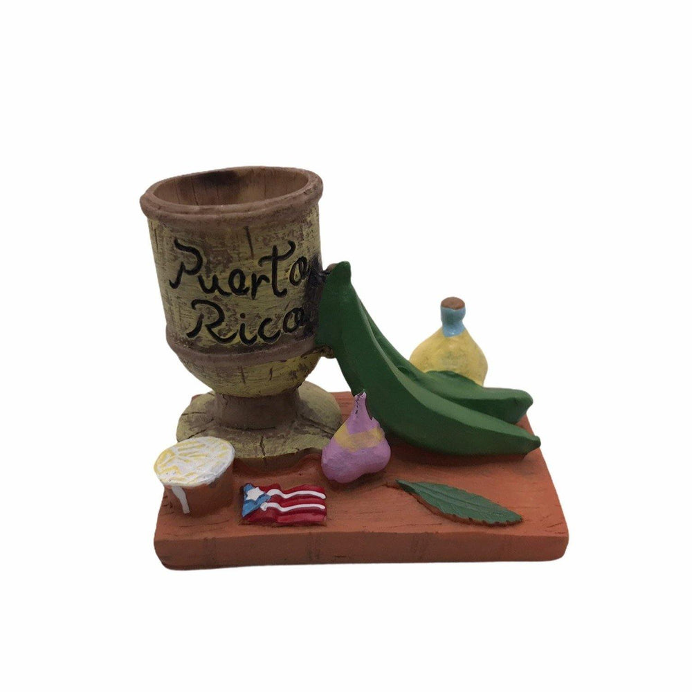 FIGURA DE PUERTO RICO - PILON P.R. Y PLATANO