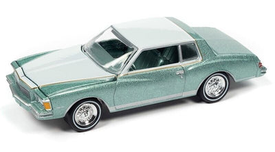 1/64 CHEVY MONTE CARLO 1979 VERDE FIREMIST METALIZADO - JOHNNY LIGHTNING